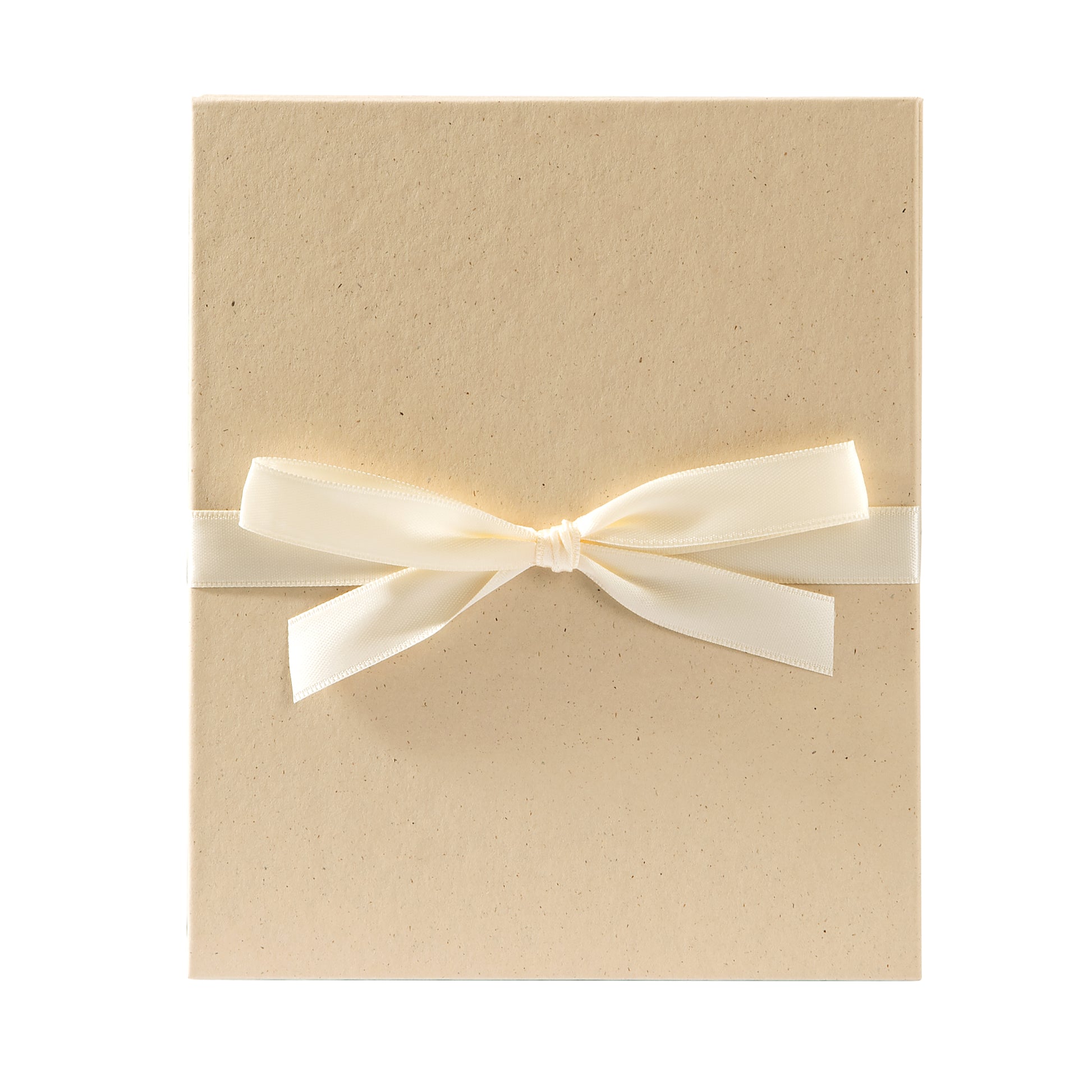 A beautifully crafted light brown Goldbuch leporello featuring a charming light brown bow.