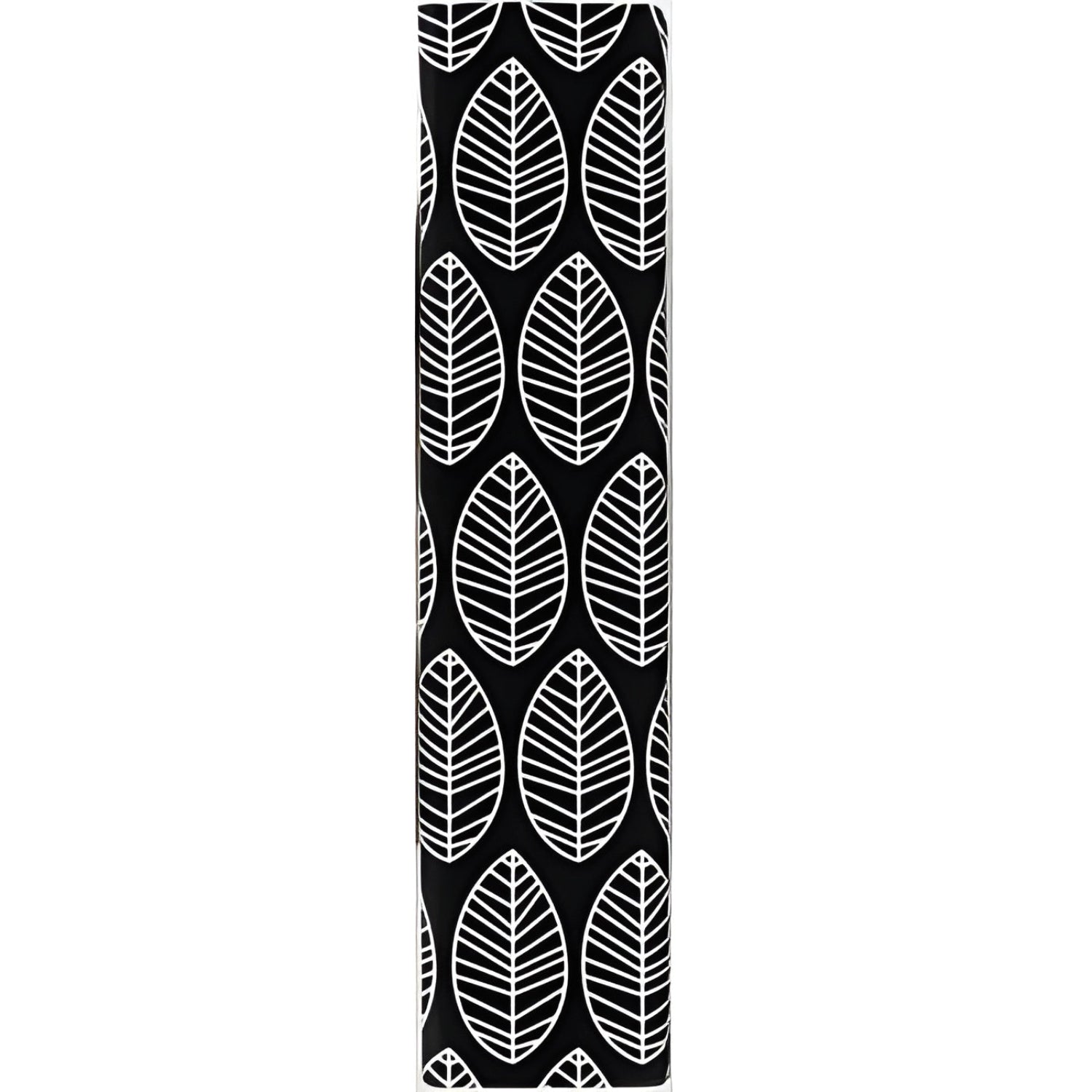 A Hama photo album with an elegantly presented white and black leaf pattern.