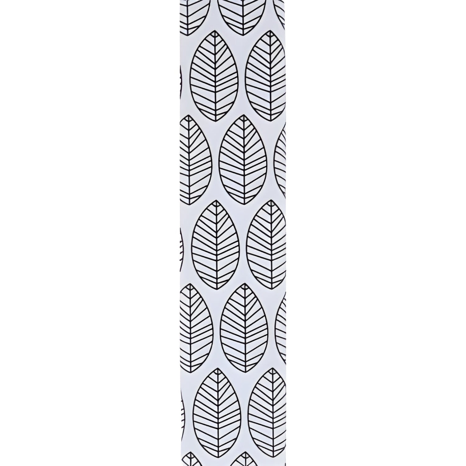 A Hama photo album with an elegantly presented white and black leaf pattern.