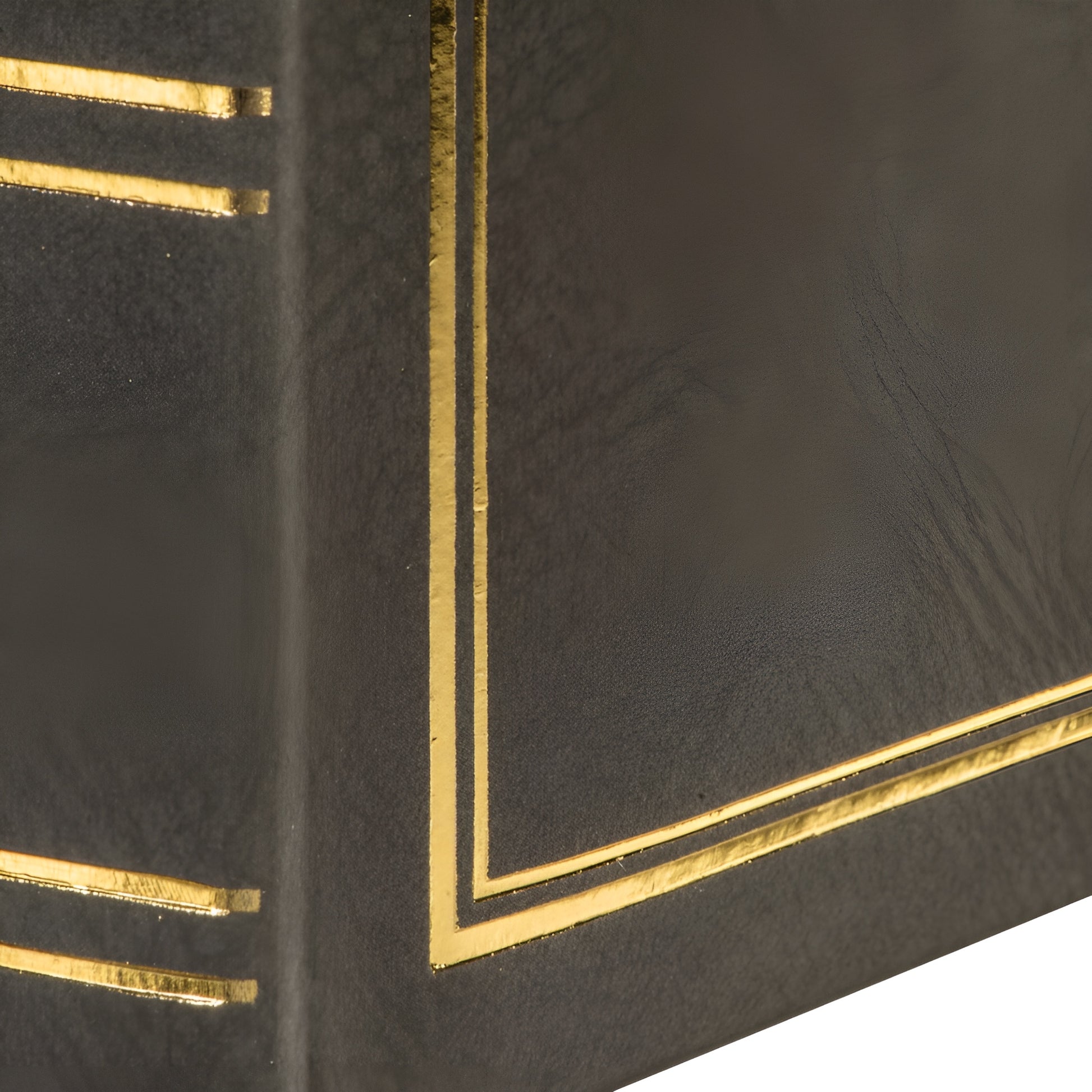 A Hama jumbo photo album featuring grey and gold details, highlighting its elegant design.
