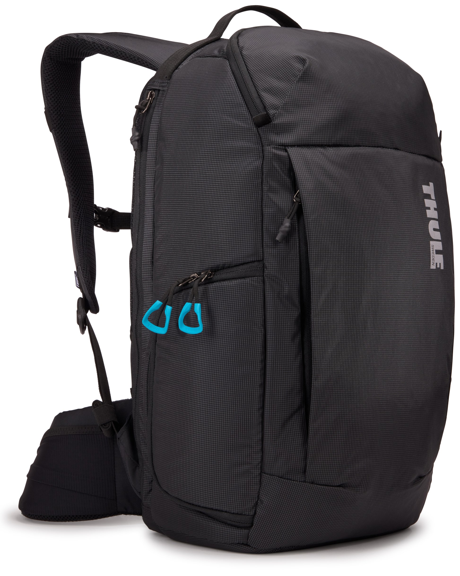 Versatile Thule DSLR camera backpack provides fully customizable storage, quick access to gear and a comfortable carry in any environment.