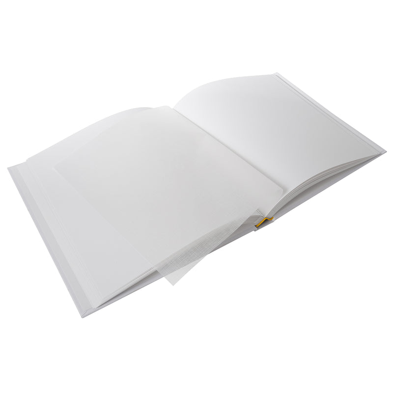 A Goldbuch photo album page, elegantly presenting treasured memories in a stylish and organized manner.
