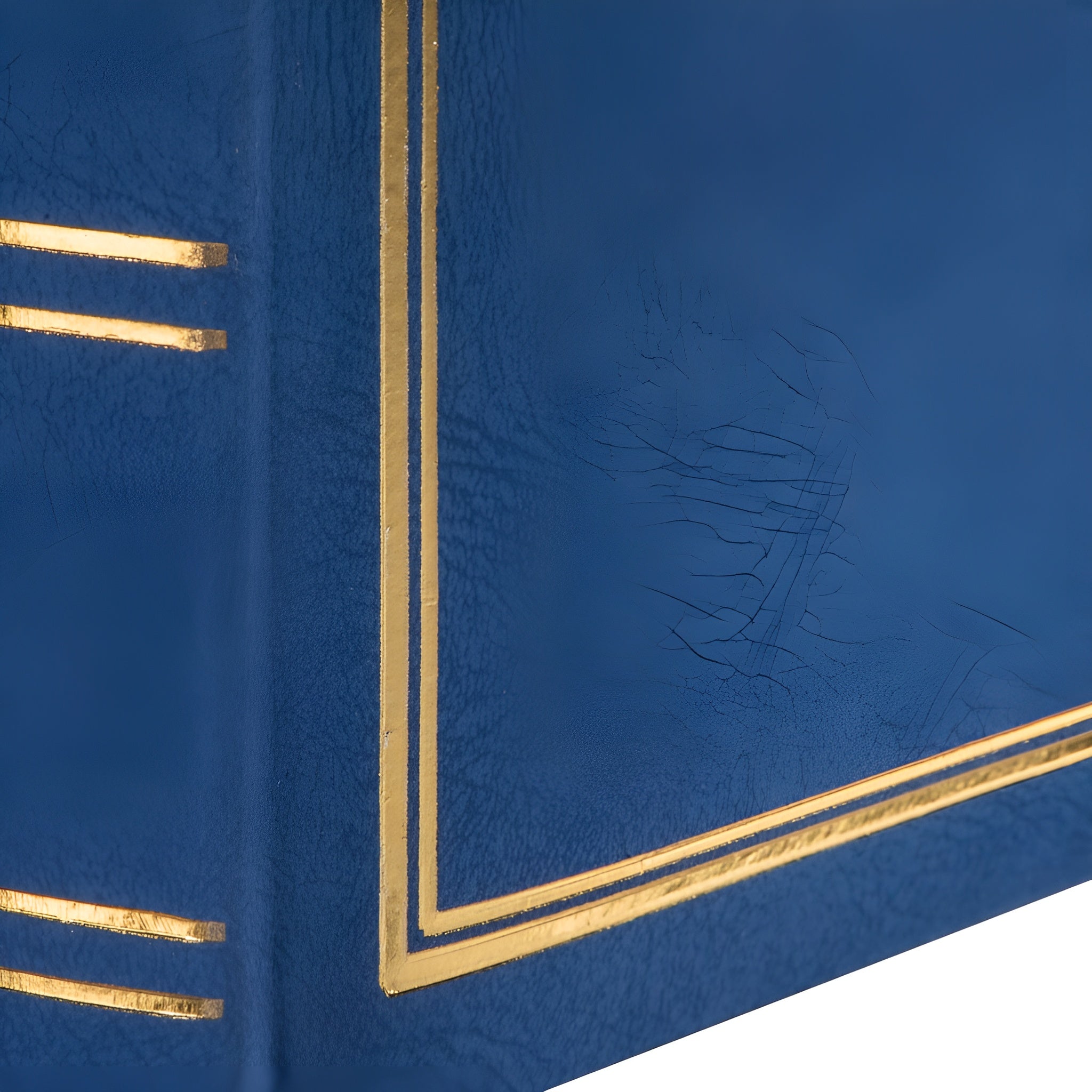 A Hama super  jumbo photo album featuring  blue and gold details, highlighting its elegant design.