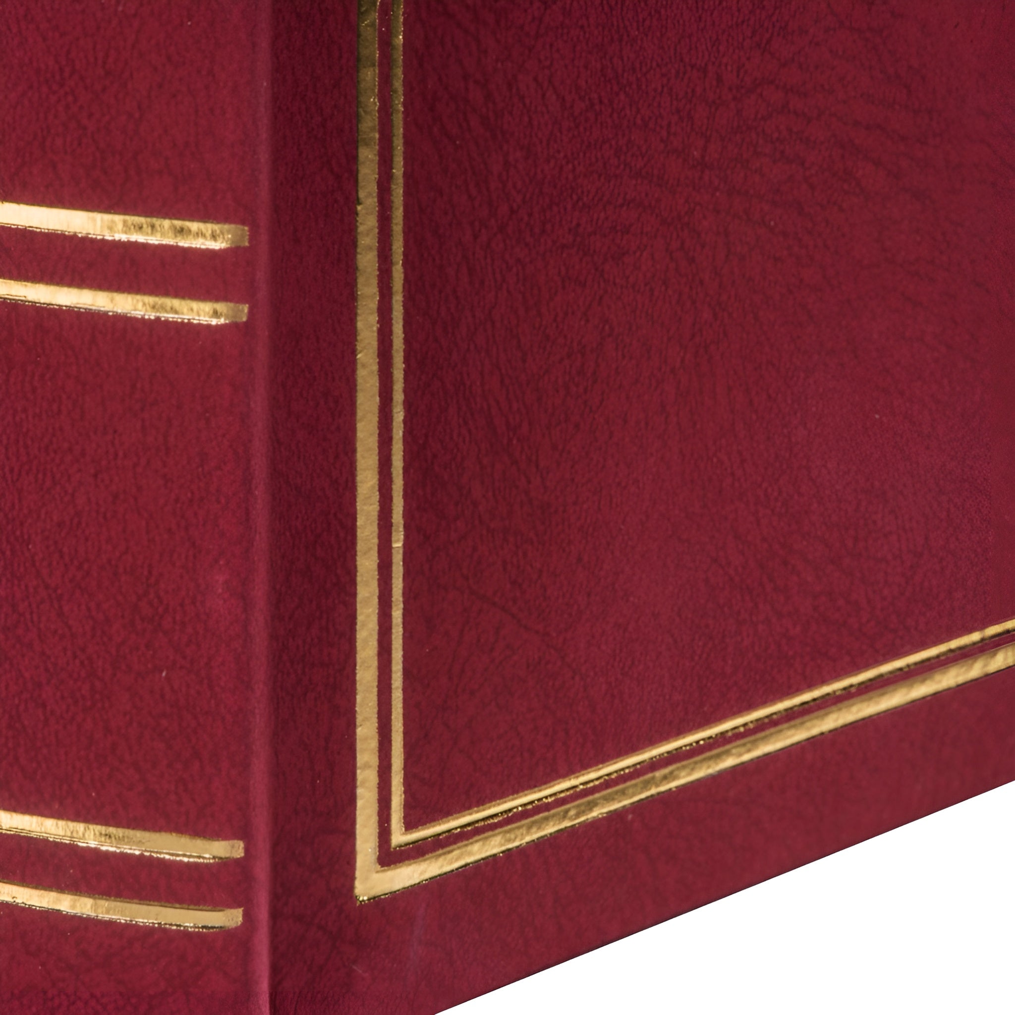 A Hama jumbo photo album featuring  bordeaux and gold details, highlighting its elegant design.