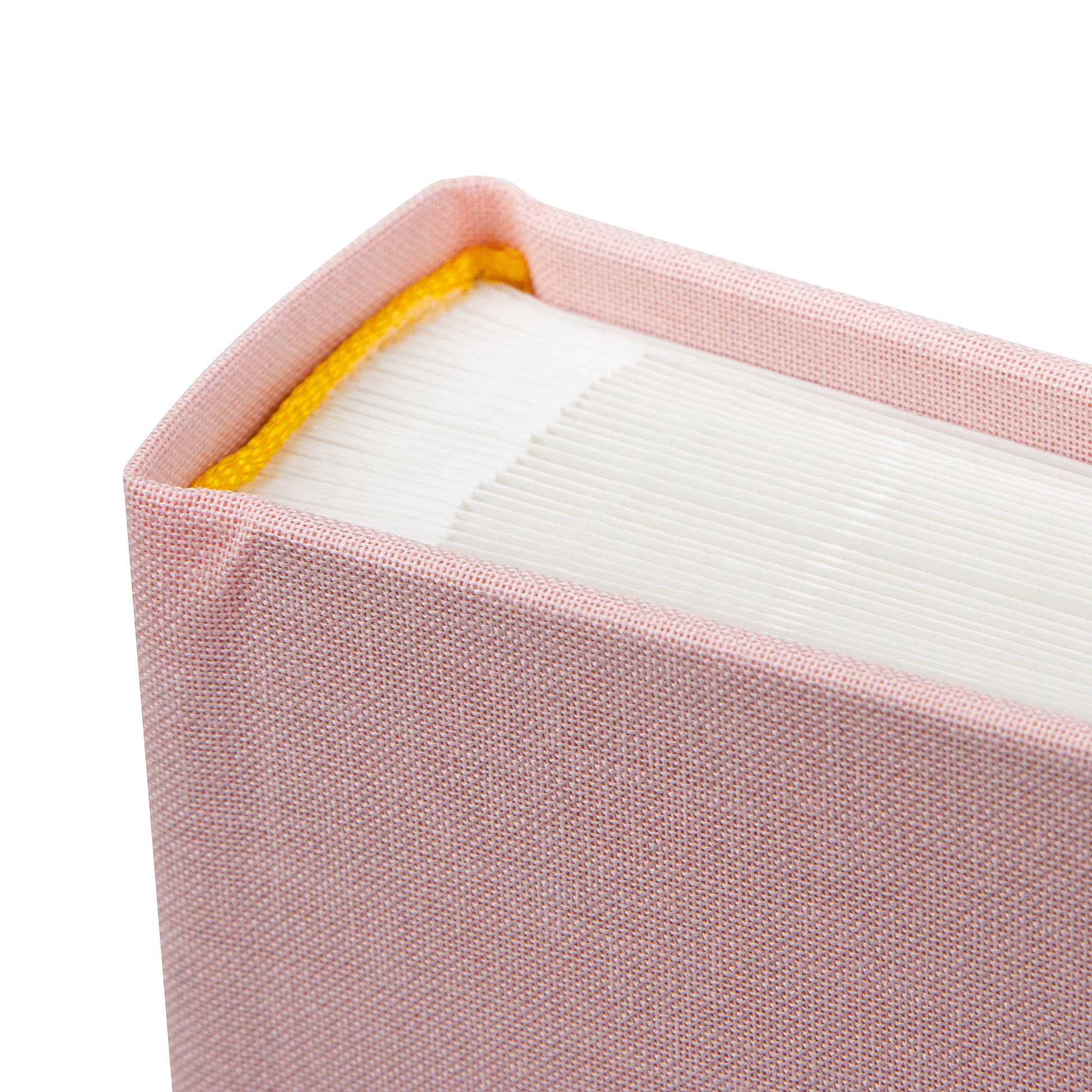 Goldbuch Pink photo album with a cutout featuring a couple and a heart symbol on a white background