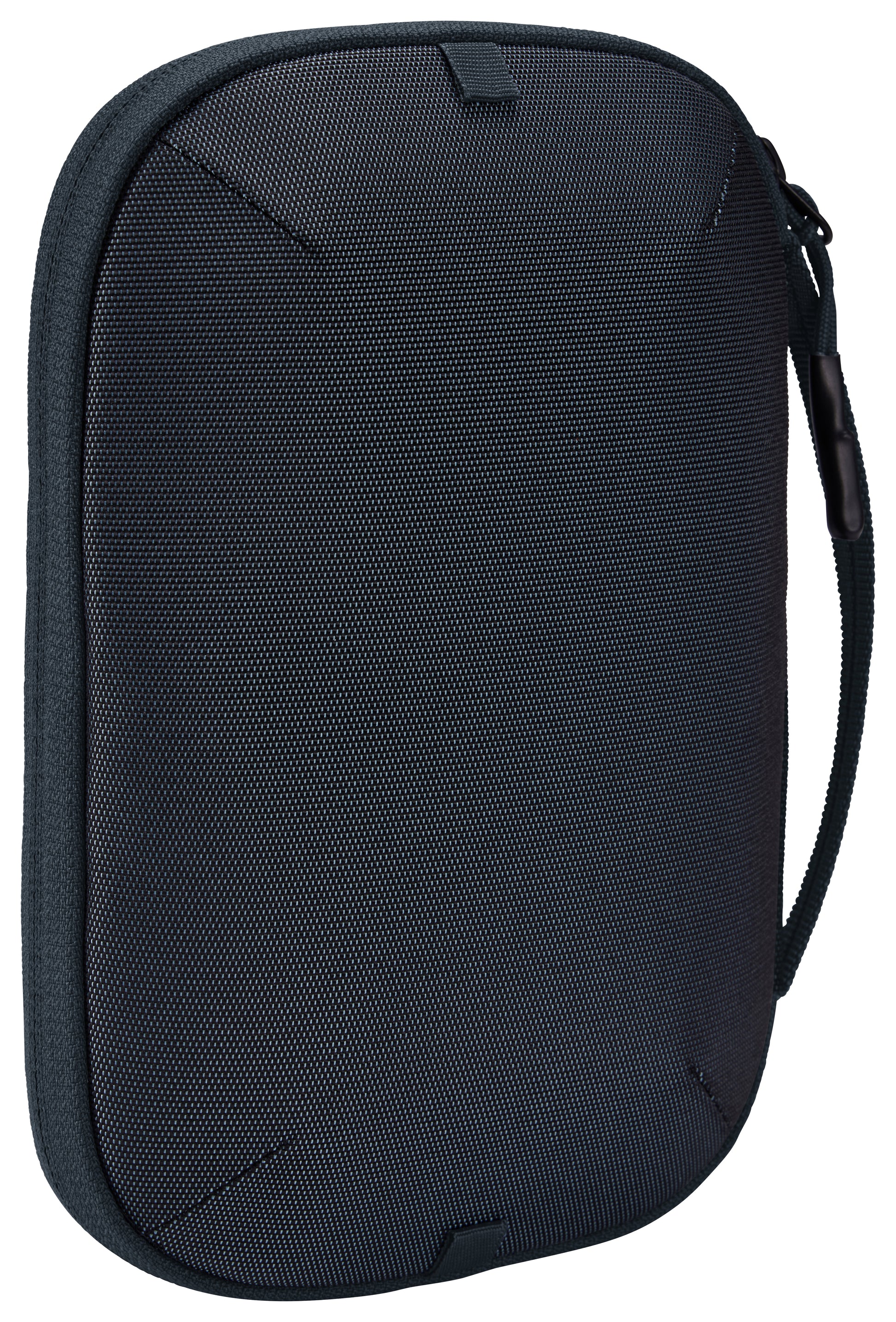 Versatile Thule PowerShuttle case, provides storage for chargers, cords, small electronics and other items, quick access to gear and a comfortable carry in any environment.