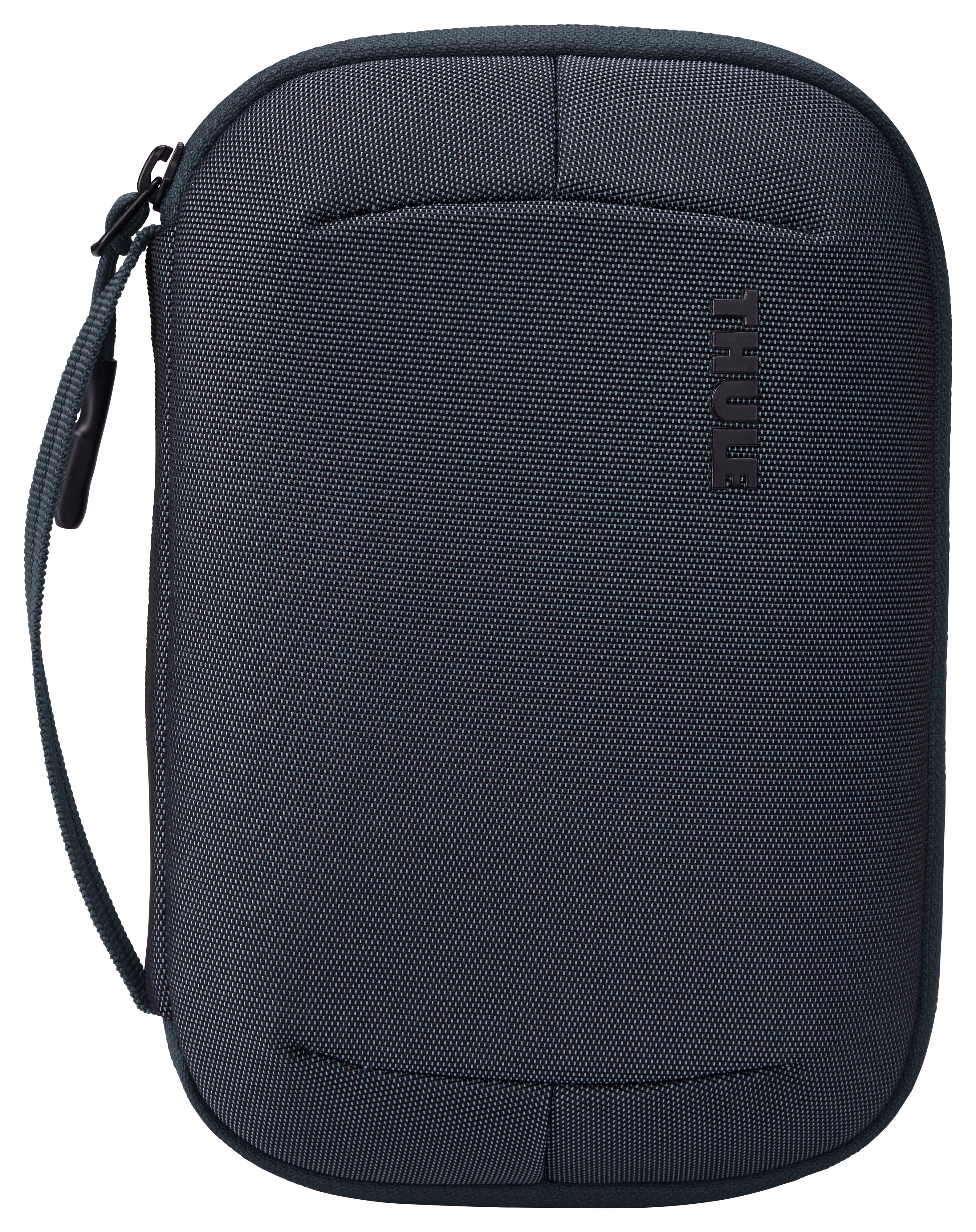 Versatile Thule PowerShuttle case, provides storage for chargers, cords, small electronics and other items, quick access to gear and a comfortable carry in any environment.