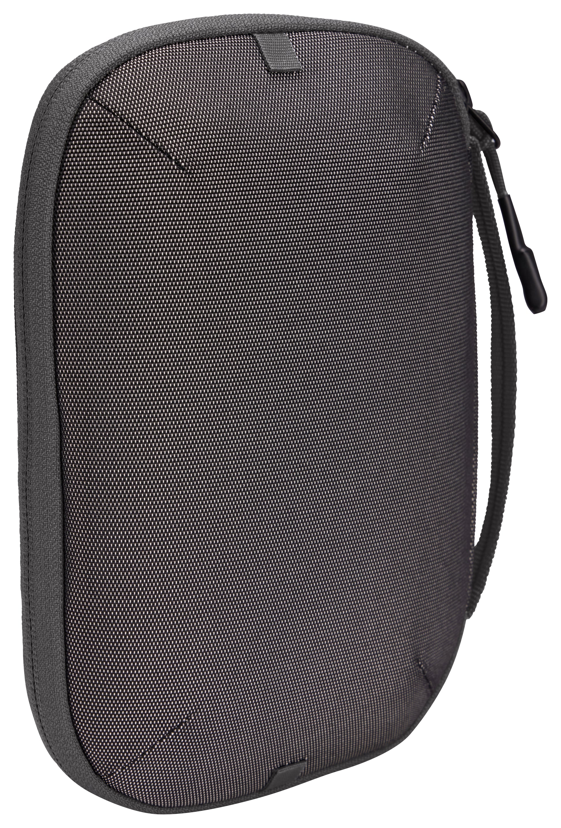 Versatile Thule PowerShuttle case, provides storage for chargers, cords, small electronics and other items, quick access to gear and a comfortable carry in any environment.