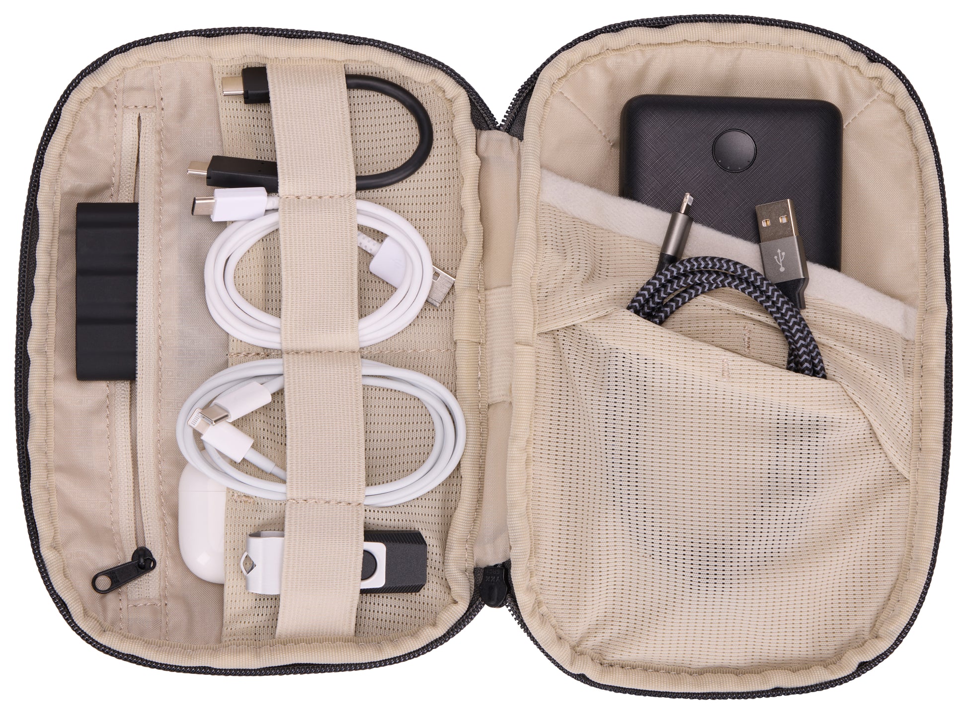 Versatile Thule PowerShuttle case, provides storage for chargers, cords, small electronics and other items, quick access to gear and a comfortable carry in any environment.