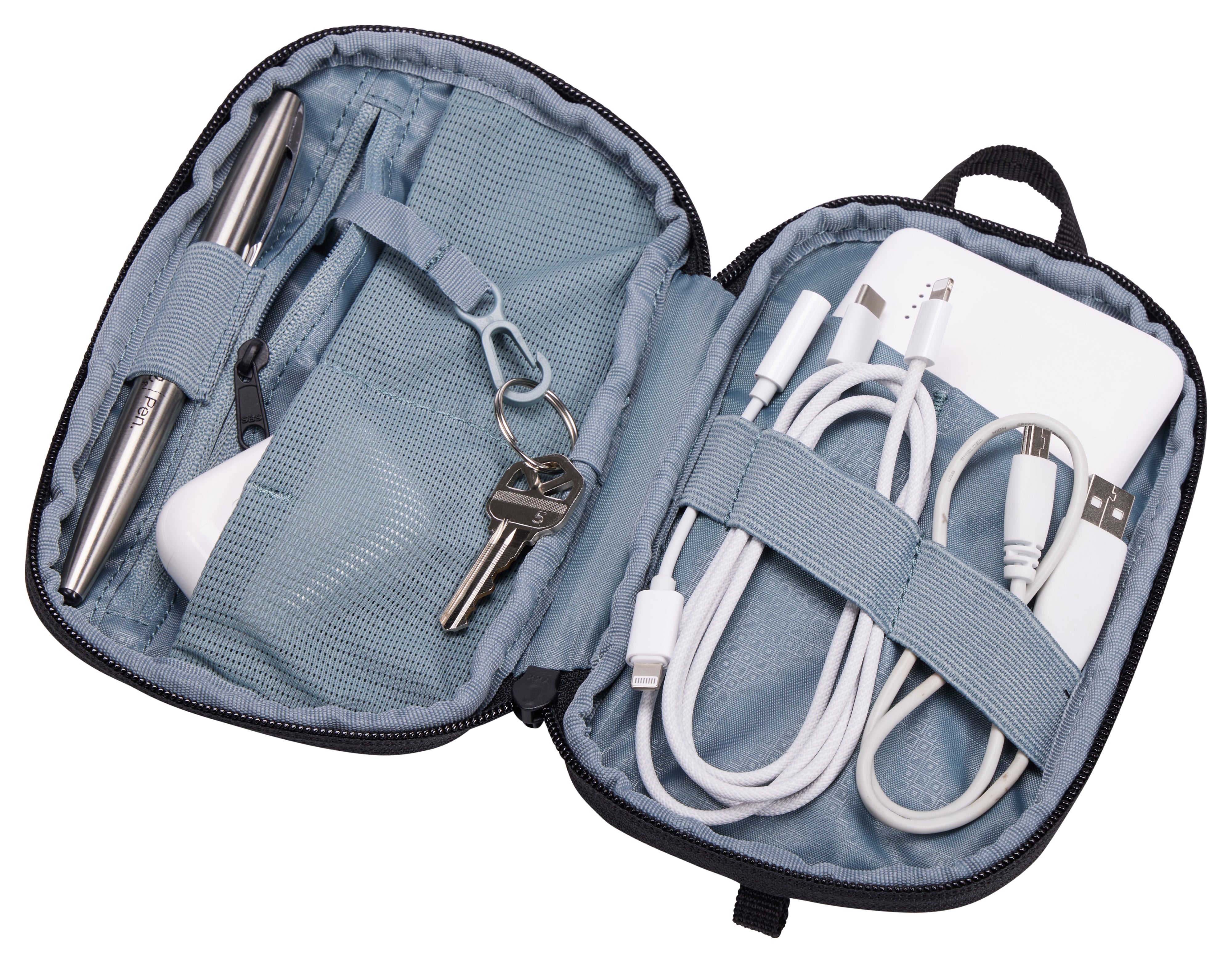 Versatile Thule PowerShuttle case, provides storage for chargers, cords, small electronics and other items, quick access to gear and a comfortable carry in any environment.