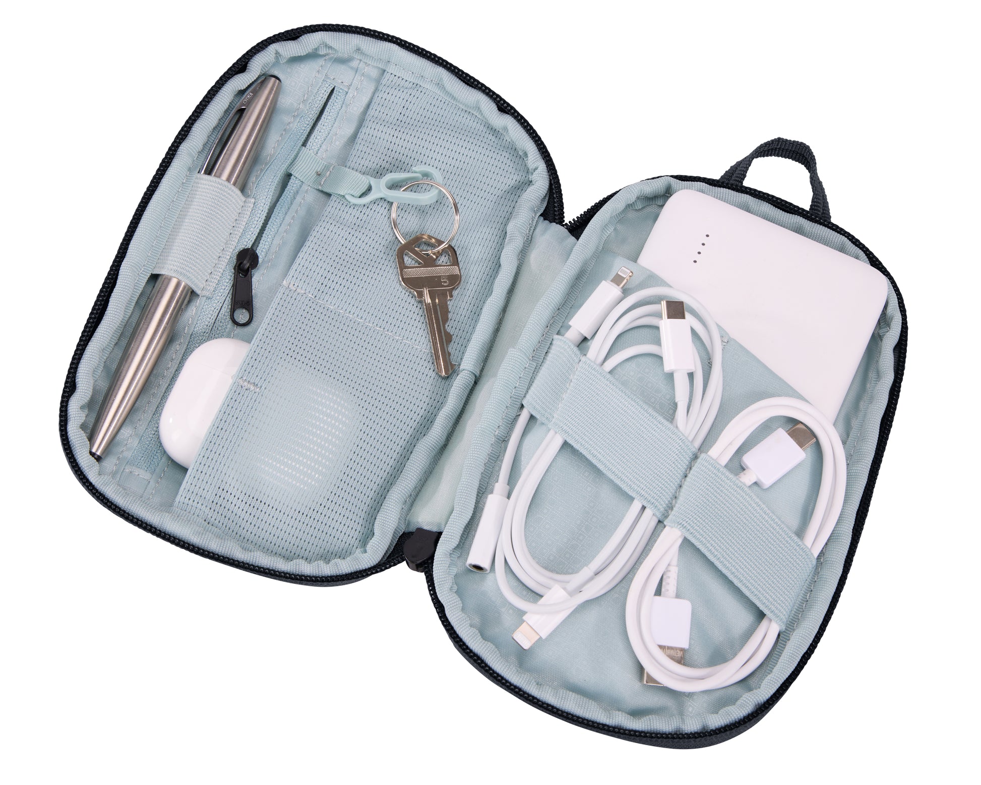 Versatile Thule PowerShuttle case, provides storage for chargers, cords, small electronics and other items, quick access to gear and a comfortable carry in any environment.