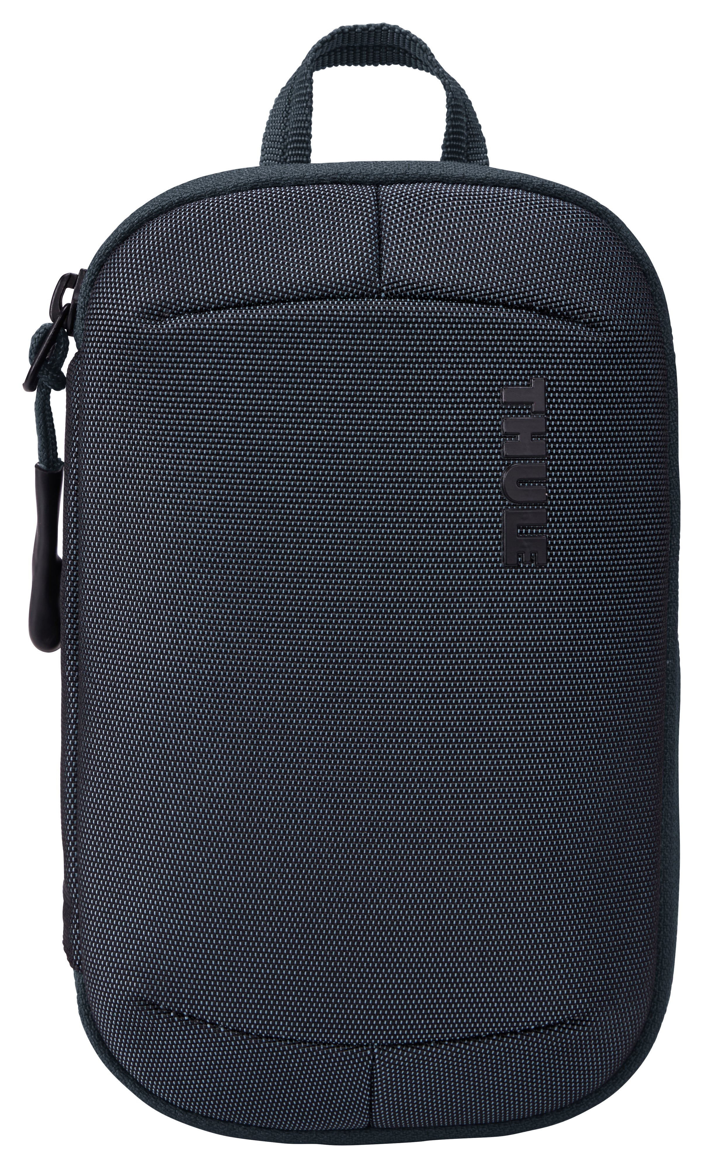 Versatile Thule PowerShuttle case, provides storage for chargers, cords, small electronics and other items, quick access to gear and a comfortable carry in any environment.