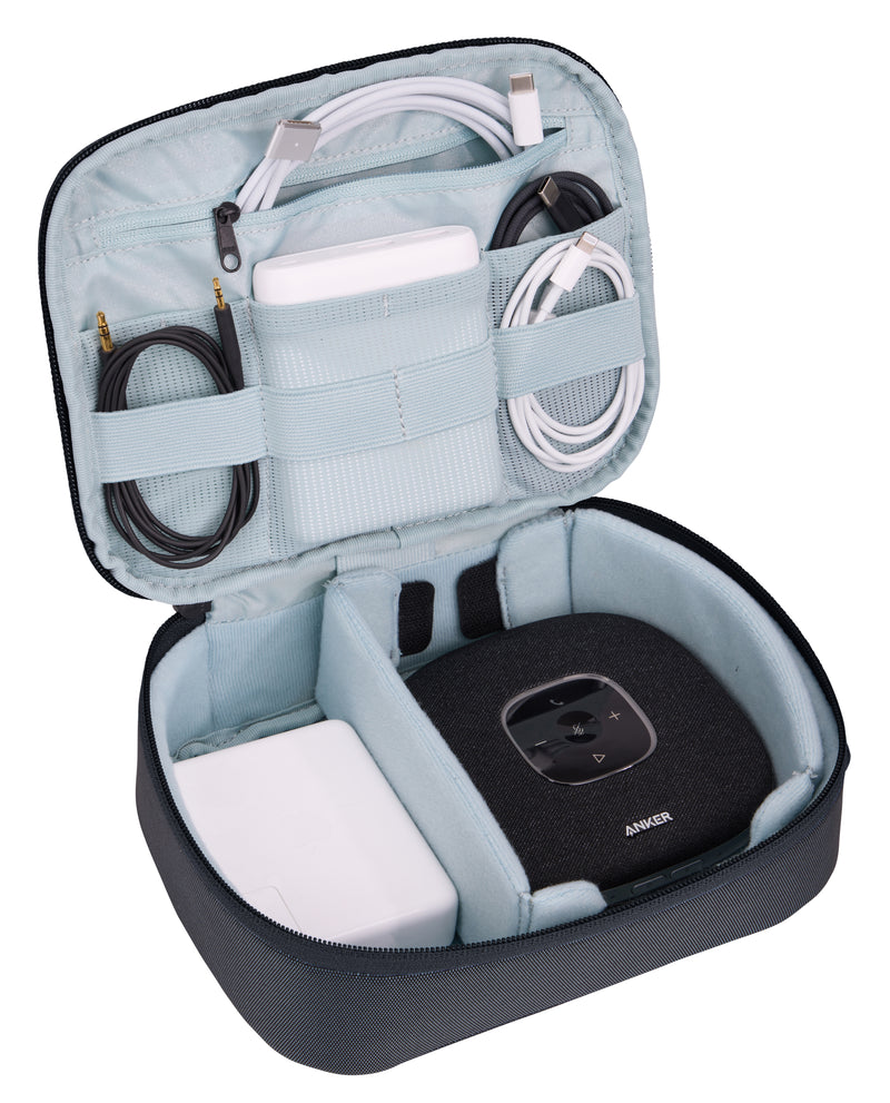 Versatile Thule PowerShuttle case, provides storage for chargers, cords, small electronics and other items, quick access to gear and a comfortable carry in any environment.