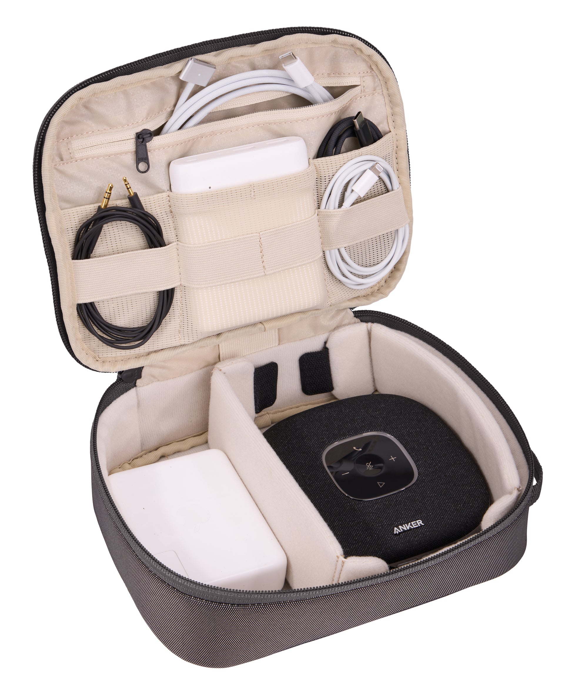 Versatile Thule PowerShuttle case, provides storage for chargers, cords, small electronics and other items, quick access to gear and a comfortable carry in any environment.
