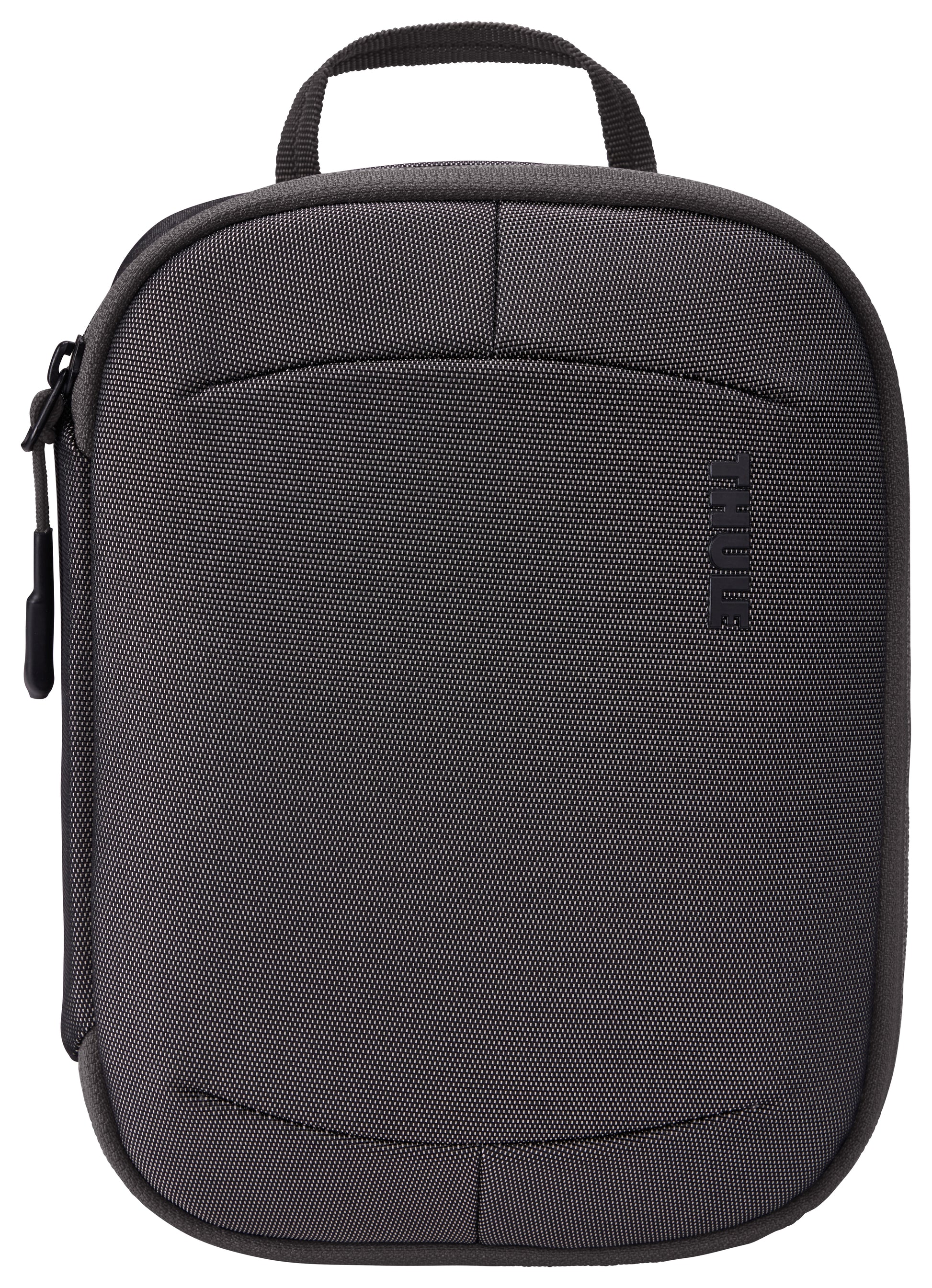 Versatile Thule PowerShuttle case, provides storage for chargers, cords, small electronics and other items, quick access to gear and a comfortable carry in any environment.